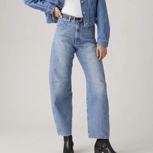 Levi’s Cinch Barrel Jeans Medium Wash